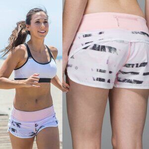 Lululemon Run: Speed Short *4-way Stretch Size 4 1150